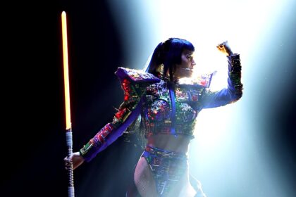 Katy Perry to Space Flight Haters: Eff You! Sto vivendo il mio sogno!