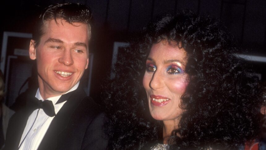 La sua storia di appuntamenti con Cher, Daryl Hannah e altro - Hollywood Life