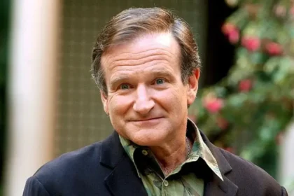 Robin Williams ha smesso di andare alle commedie in modo che non ruberebbe battute dopo che un fumetto furioso lo ha gettato contro un muro e ha chiesto $ 300