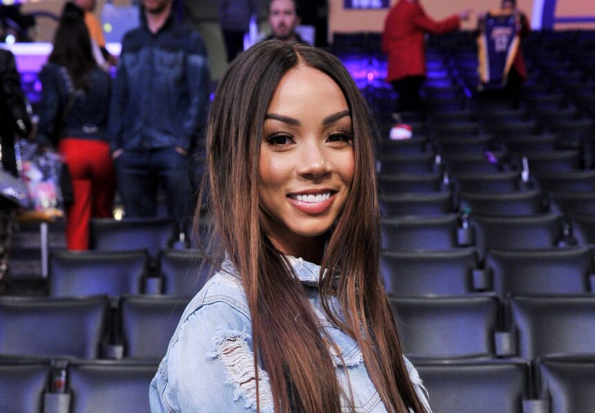 Accidenti! I social media trascinano Brittany Renner dopo che il video riemerso la mostra che spiega perché sta evitando di uscire con uomini musulmani (orologi)