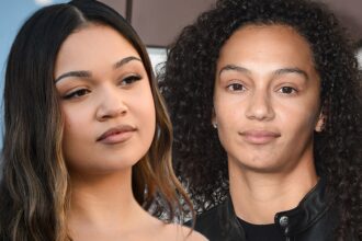 La star di "Euter Banks" Madison Bailey & Girlfriend si scontra