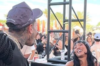 Chris Brown e Karrueche Tran si riuniscono a Coachella anni dopo l'ordine restrittivo