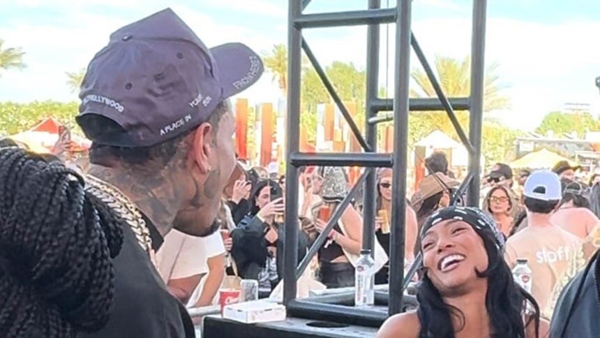 Chris Brown e Karrueche Tran si riuniscono a Coachella anni dopo l'ordine restrittivo