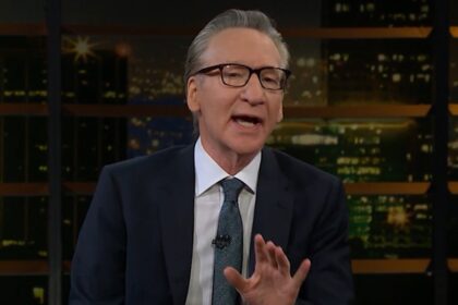Bill Maher afferma che Trump è molto più che flirtare con la dittatura