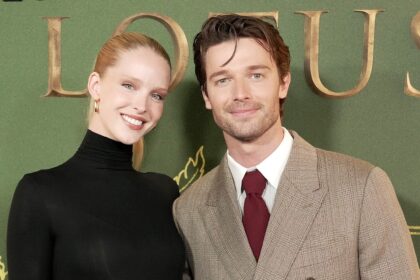 La fidanzata di Patrick Schwarzenegger reagisce all'incesto bianco del loto bianco