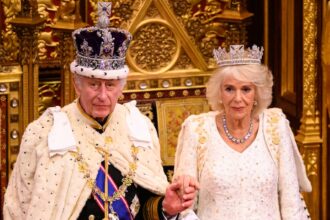 Inside King Charles e la storia d'amore dell'epica regina Camilla