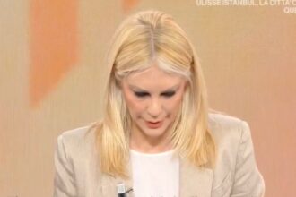 Eleonora Daniele e l’annuncio in diretta della morte del papa: ''Sono ancora spaesata'' - Gossip.it