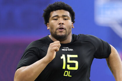 Steelers NFL Draft pick la mamma di Derrick Harmon muore dopo aver selezionato