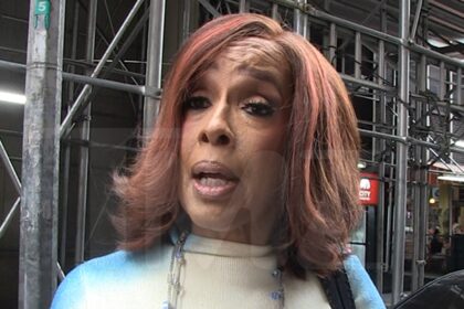 Gayle King torna alla missione dello spazio blu originale