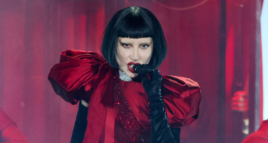 Lady Gaga porta "Viva la Mayhem" in Messico, foto e elenco completo di set rivelati!