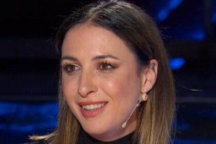 ''Sesso sul lavoro? Sì, l'ho fatto nel camerino di Ballando con le Stelle'': l'ammissione in tv di Ema Stockolma, ai tempi legata a Madonia - Gossip.it