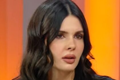 ''Le persone che gli stanno intorno non mi fanno sentire benvenuta, pesante'': la figlia di Sgarbi sul genitore in ospedale - Gossip.it