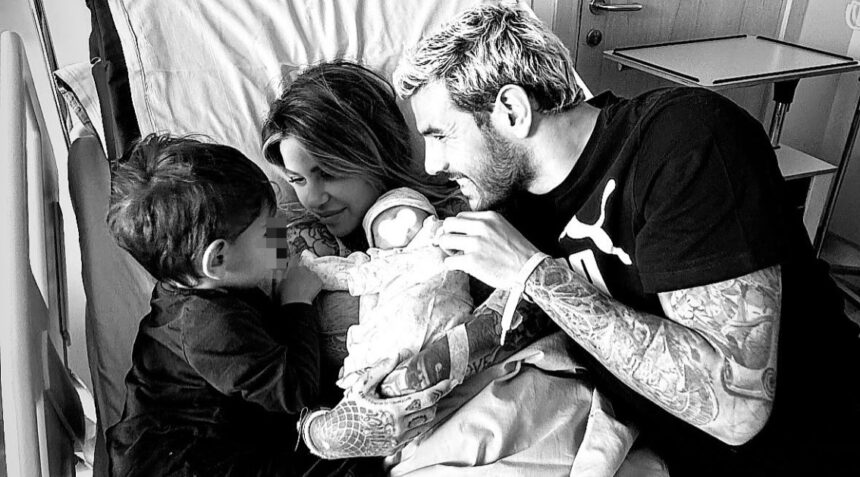 Zoe Cristofoli e Theo Hernandez accolgono al mondo una bambina: la piccola nata lo stesso giorno del fratello maggiore, foto - Gossip.it