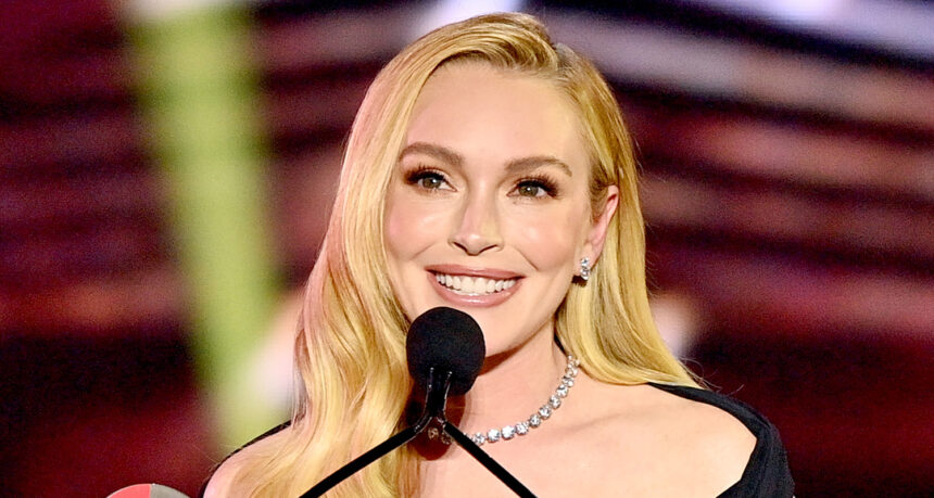 Lindsay Lohan onorato con Vanguard Award al Cinemacon 2025!