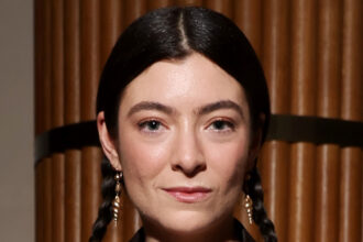 Lorde annuncia "Virgin", primo album in 4 anni - vedi la copertina!