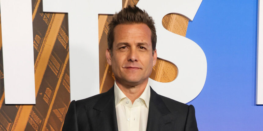La stella "Suits" Gabriel Macht riflette su "Full Circle" ritorna come Harvey Spectre su "Suits LA"