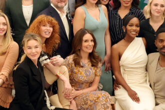 NBCUniversal unisce le sue più grandi star per il calcio d'inizio della stagione degli Emmy - vedi tutti coloro che hanno partecipato!