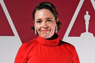 Cast e pregiudizi di Netflix Emma Corrin, Olivia Colman, Jack Lowden