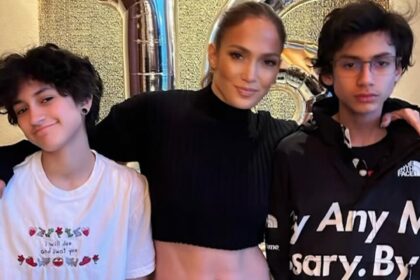 Jennifer Lopez, Twins Max & Emme Pasqua Photo