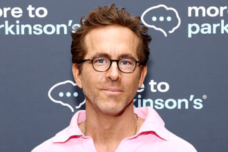 Ryan Reynolds si apre sulla battaglia di suo padre con la malattia di Parkinson: "Un profondo effetto sulla psiche"