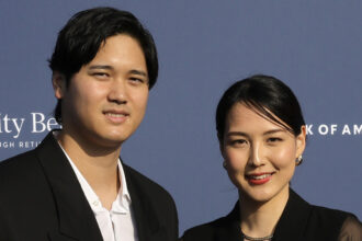 Dodgers Star Shohei Ohtani & Wife Mamiko Tanaka Benvenuto First Child