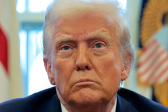 Trump dice che sta "riportando" una vacanza federale (che non è mai andata via)