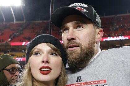 Taylor Swift e Travis Kelce emergono dopo mesi, fanno una rara apparizione come un ...