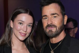Il matrimonio "giovane" di Justin Theroux e Nicole Brydon Bloom