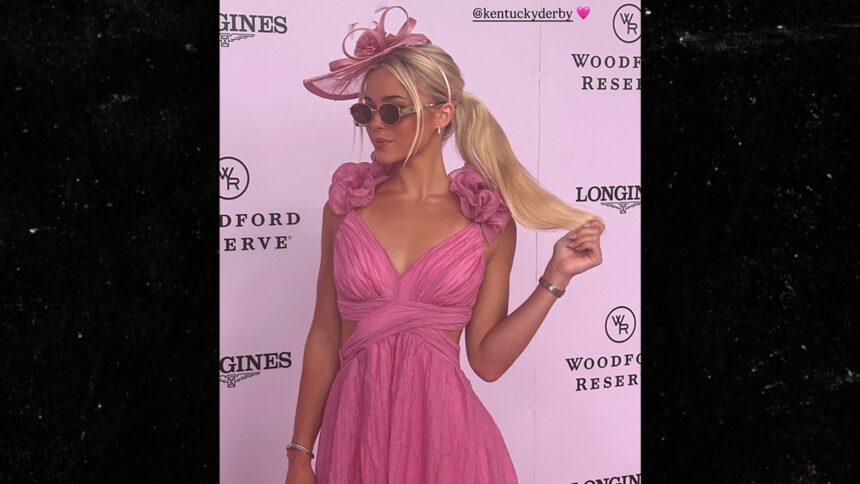 Livvy Dunne sbalordi in abito rosa per Kentucky Oaks