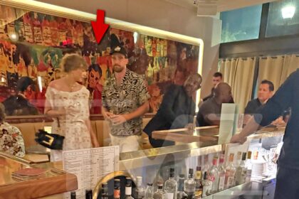 Taylor Swift e Travis Kelce sono stati avvistati in Florida Date Night