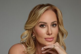 Come l'influencer di bellezza Kat James inchioda ogni volta l'ombretto perfetto