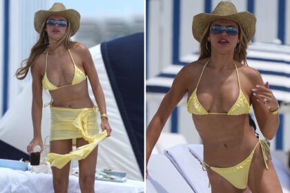 Brooks Nader sfoggia che sbatte il corpo in bikini giallo adolescente sulla spiaggia di Miami