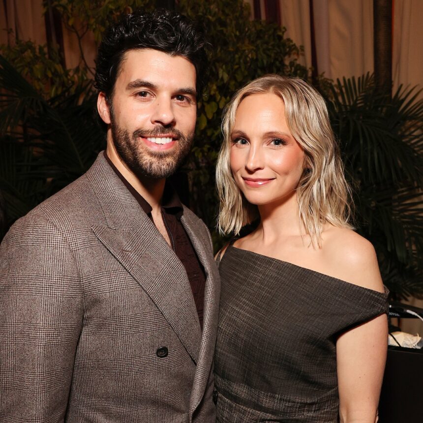 Vampire Diaries 'Candice King, The Originals' Steven Krueger impegnato