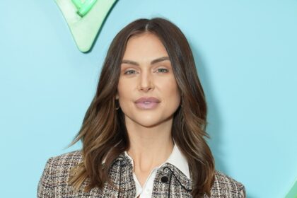 La diagnosi pre-cancerosa della crescita degli occhi di Lala Kent
