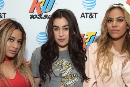 Ally Brooke, Lauren Jauregui e Dinah Jane hanno la quinta riunione di armonia durante il gioco WNBA