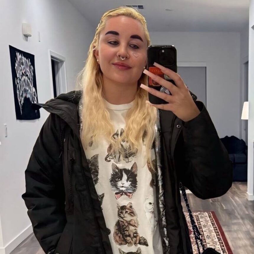 Il significato del tatuaggio delle dita di Amanda Bynes è stato rivelato
