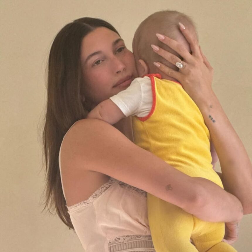 La nuova foto di Hailey Bieber di Jack Blues Bieber a 9 mesi