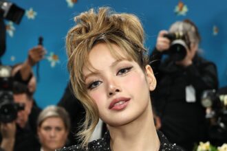 Blackpink's Lisa in controversa Parks Rosa Parks In biancheria intima