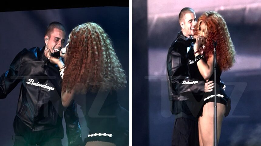 Justin Bieber si unisce a SZA per la performance a sorpresa a Los Angeles per "Grand National Tour"