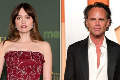 Walton Goggins evita chiacchiere di faide "White Lotus" durante il concerto di hosting "SNL"