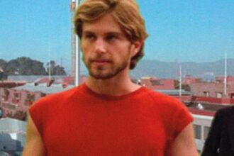 Mark in "The Room" Memba?!