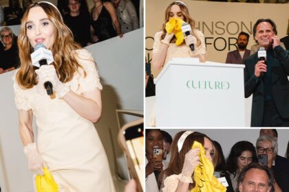 Chloe Fineman inala profondamente Speedo di Walton Goggins all'evento di rivista