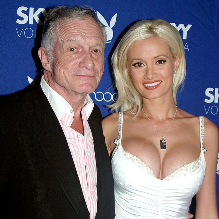 Holly Madison dettaglia la vita sessuale con ex Hugh Hefner
