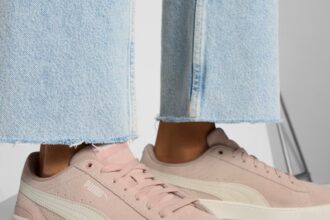 Punteggio di sneaker primaverili e più fino al 70% di sconto