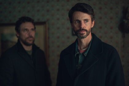 Incontra gli attori nell'ultima serie di criminalità di Netflix - Hollywood Life