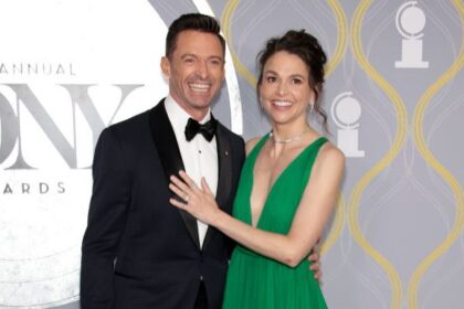 NEW YORK, NEW YORK - JUNE 12: (L-R) Hugh Jackman and Sutton Foster attend the 75th Annual Tony Awards at Radio City Music Hall on June 12, 2022 in New York City. (Photo by Dimitrios Kambouris/Getty Images for Tony Awards Productions)
