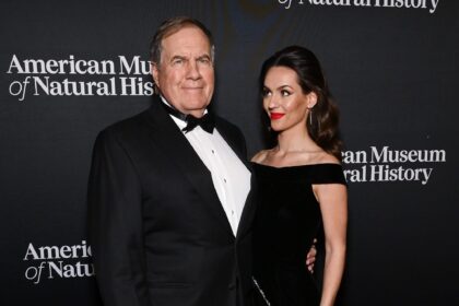 Jordon Hudson è stato bandito dall'UNC in mezzo alla relazione Bill Belichick? - Hollywood Life