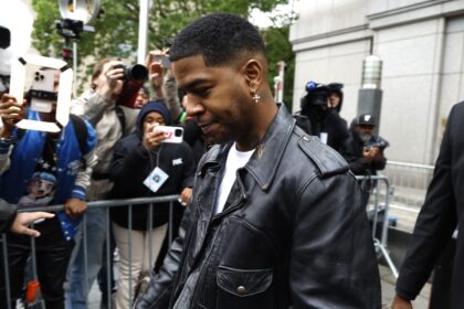 Cosa ha detto Kid Cudi di Diddy? Cosa è successo alla sua Porsche - Hollywood Life