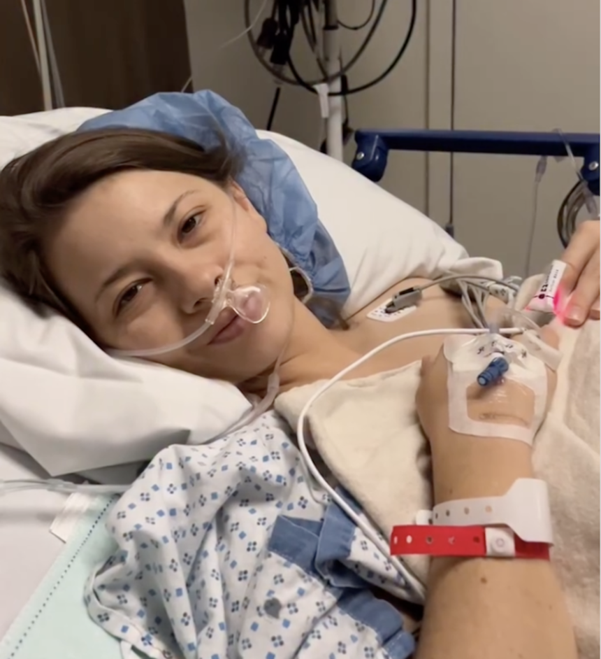 Bindi Irwin ricoverato in ospedale; Star fornisce aggiornamenti sullo stato di salute