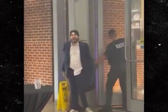 Sospetto sparatutto del museo ebraico arrestato, urla "Palestina libera", in video